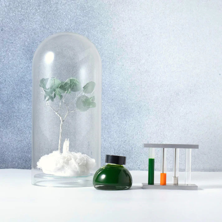 Encre Kakimori colour specimen 203, Sous la neige