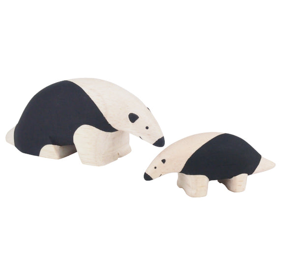Figurine Fourmilier parent (Polepole) en bois, T-LAB