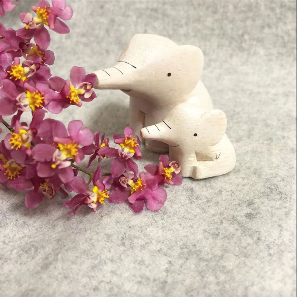 Figurine en bois Oyako - Eléphanteau - Wodden Animal