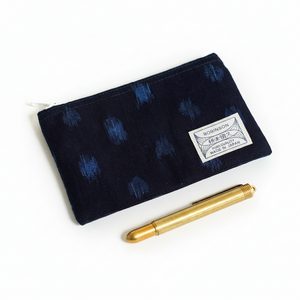 Pochette S Marineblau/Blau mit Punkten