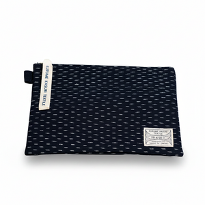 Pochette M Kleine Punkte Blau/Weiß